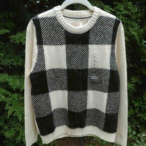 Weatherproof Vintage Buffalo Plaid Eyelash Yarn Crewneck Sweater NWT